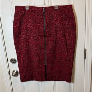 NWOT Worthington Burgundy Patterned Pencil Skirt